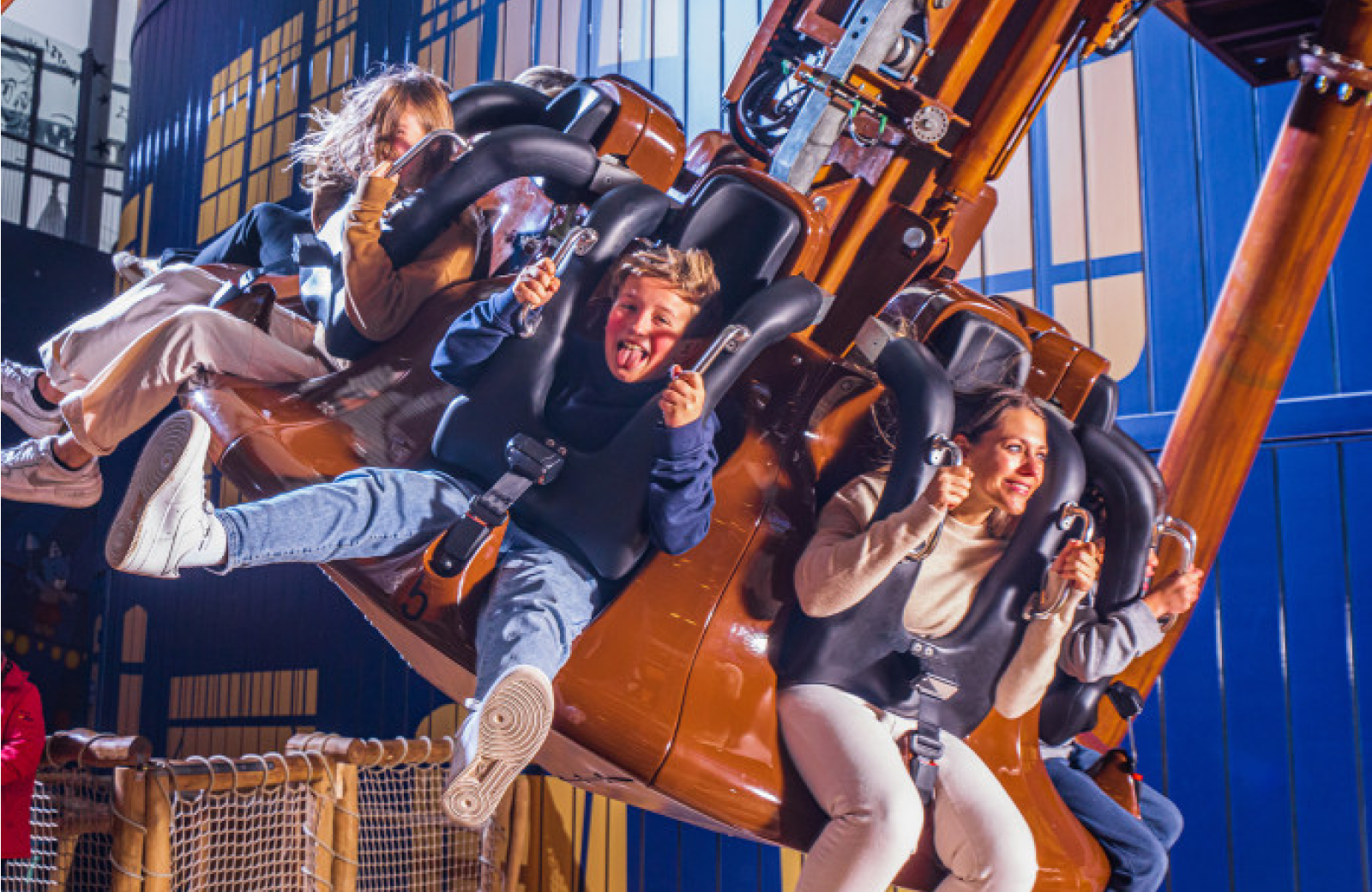 Plopsa station antwerpstorm op zee