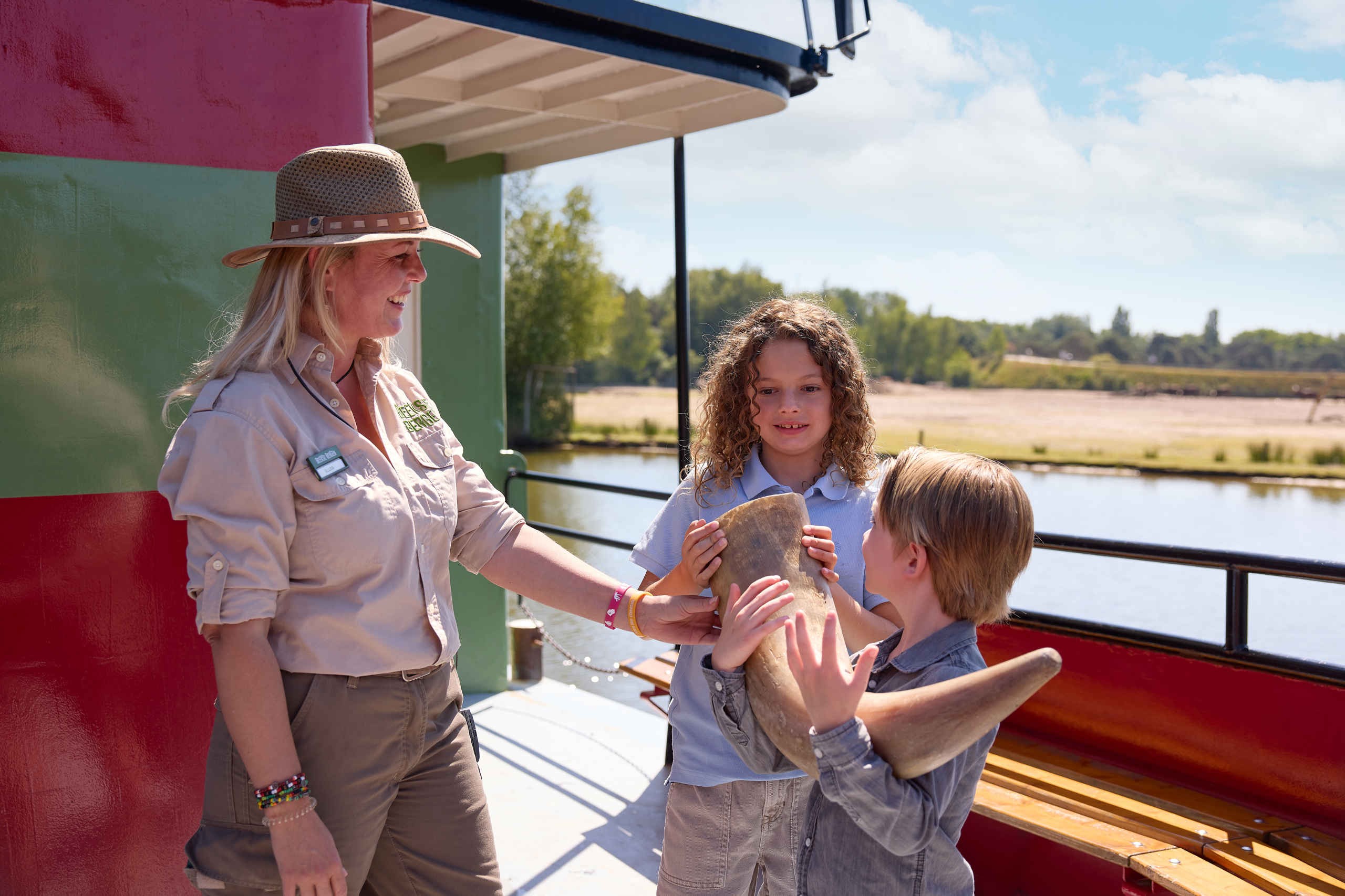 Safaripark beekse bergen bootsafari